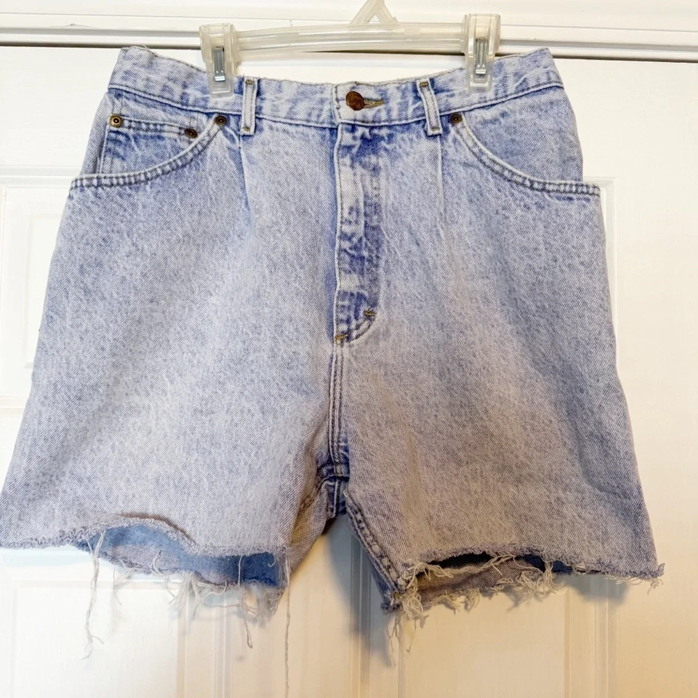 Vintage Lee cutoff jean high rise dad short.